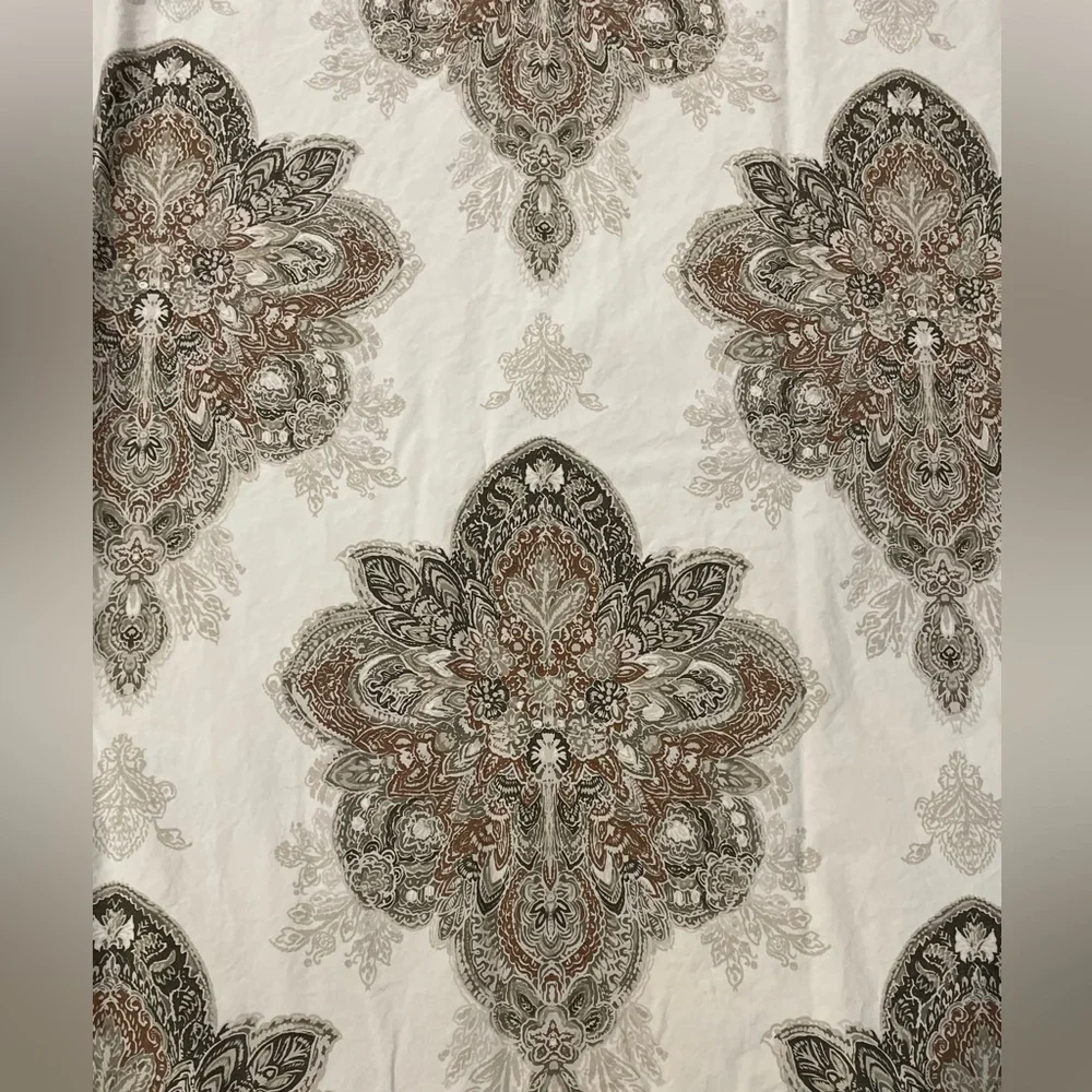 Pottery Barn Serrano Medallion Paisley Full/Queen Duvet Cover 100% Cotton